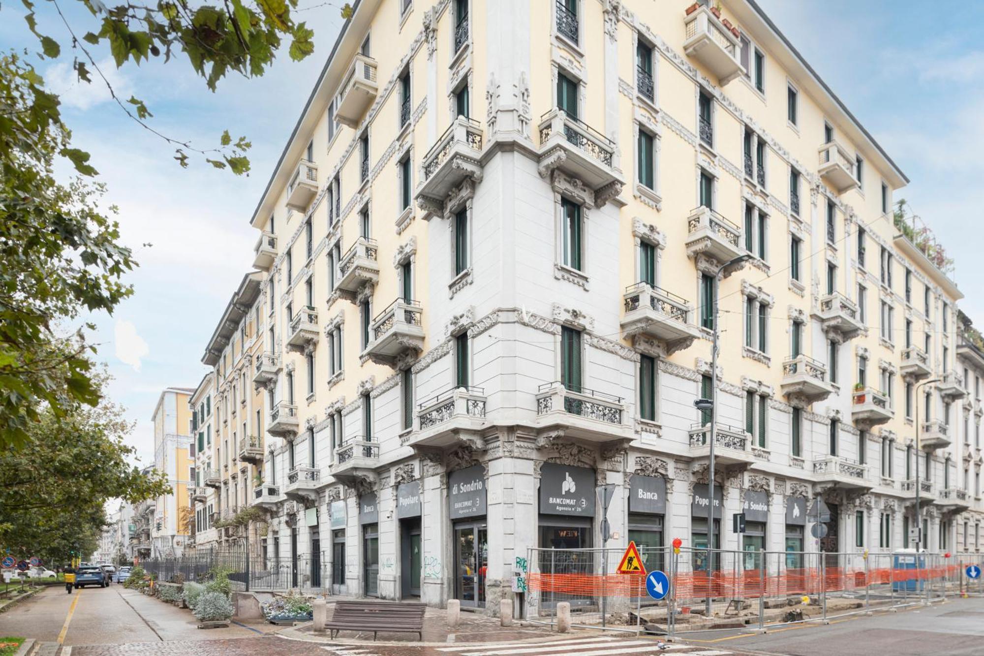 New Flat Fully Furnished In P.Ta Romana Milan Luaran gambar