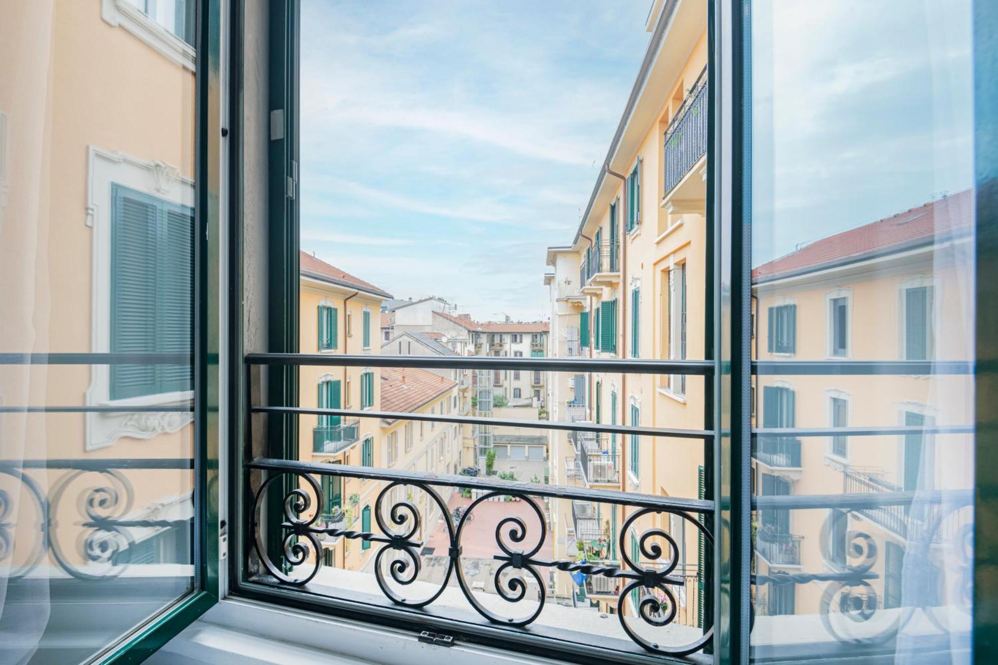 New Flat Fully Furnished In P.Ta Romana Milan Luaran gambar